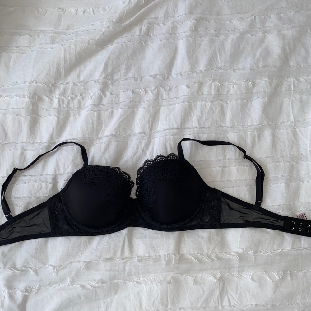 Black lace bra